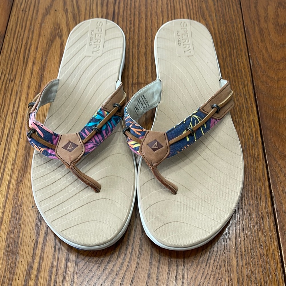 Women’s Sperry sandals
